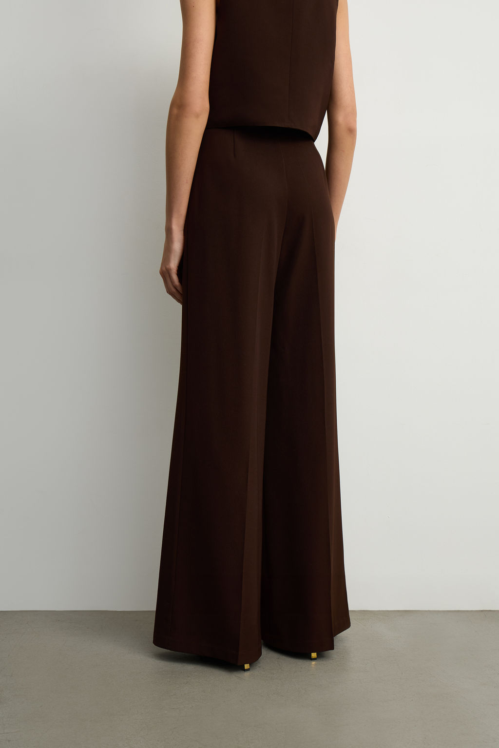 Брюки из костюмной ткани со складками - Mollis фото 5