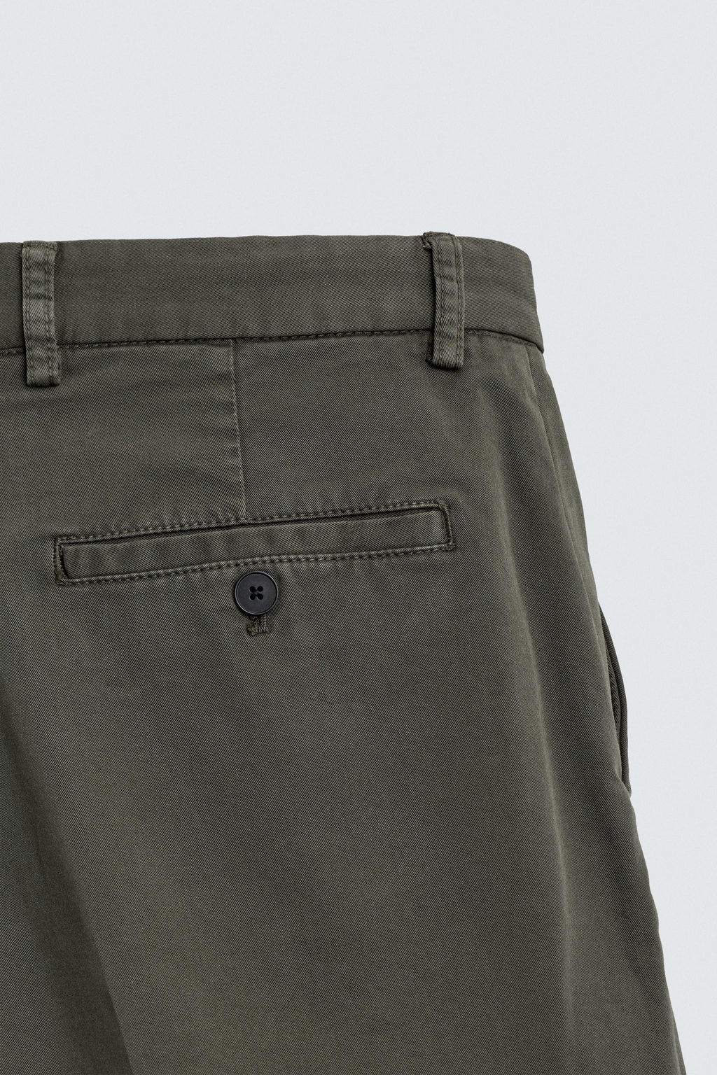 BERMUDA CHINO REGULAR FIT / Khaki