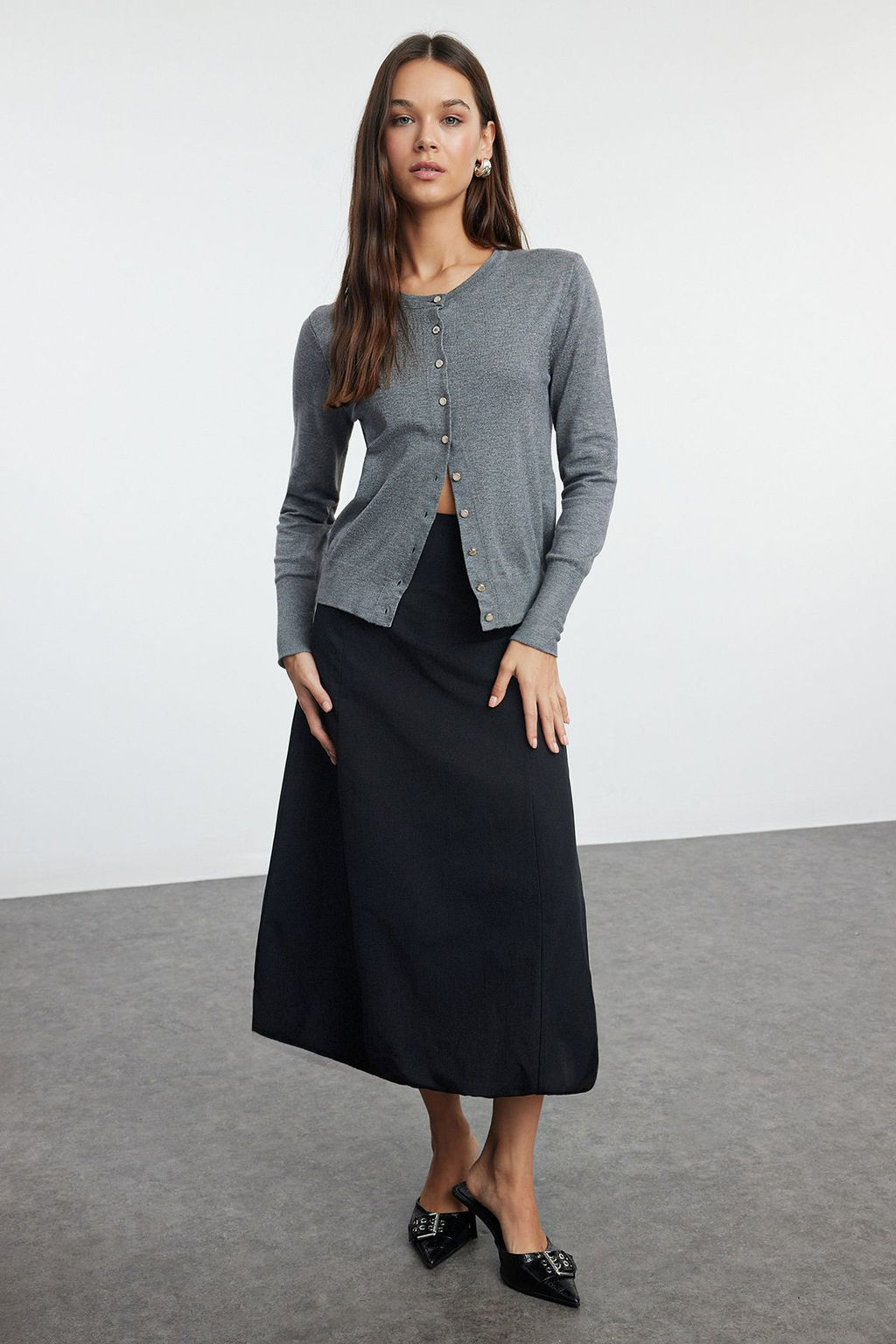 TRENDYOLMILLA Siyah Basic Etek Ucu Balon Maxi Boy Dokuma Etek TWOSS24ET00228 фото 2