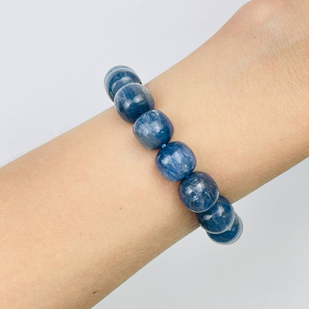 Браслет из Кианита