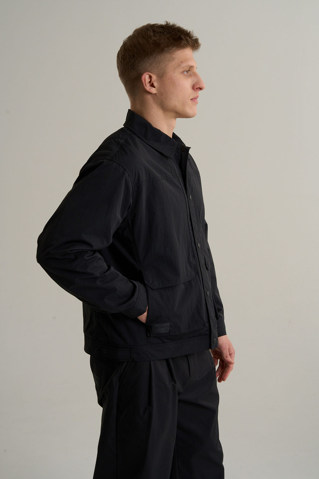 Ветровка Черный COMMUTE Woven Track Top - Anta фото 3