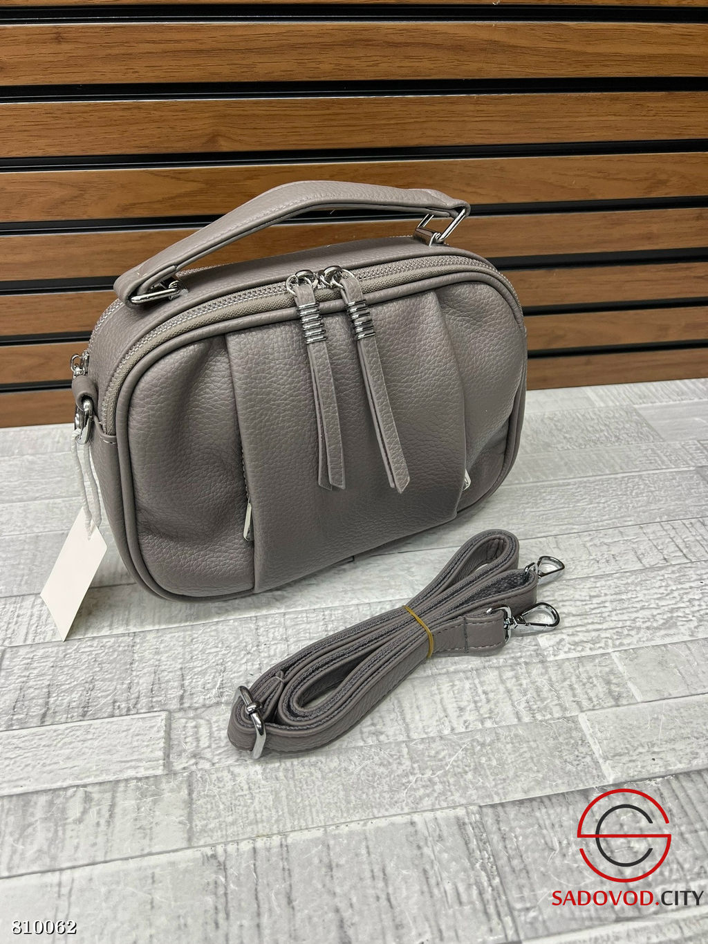 Сумка женская из кожи 20*22 см. - Bruno фото 2