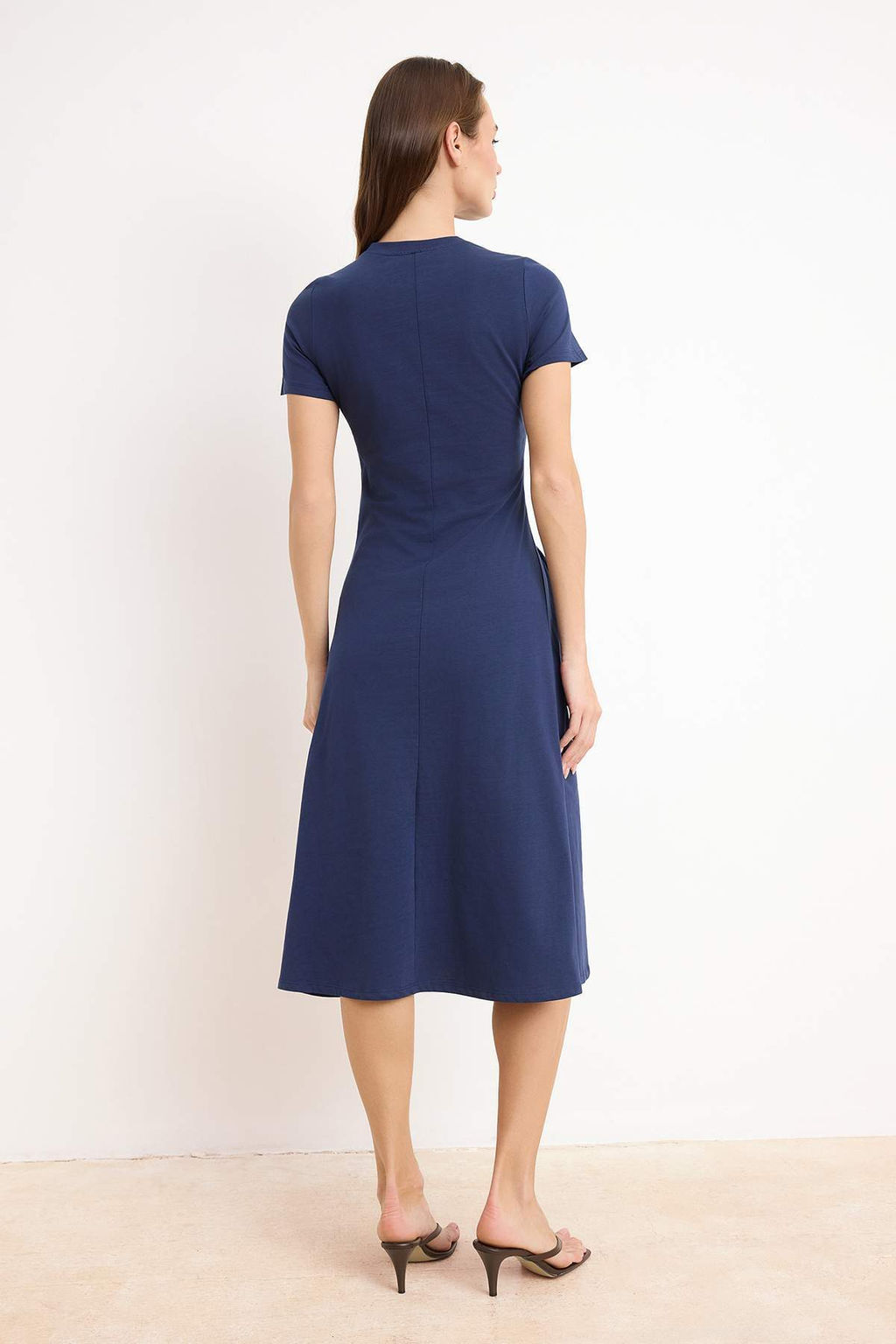 Lacivert Duz T-shirt Elbise Cep detayl? Midi Esnek Orme Elbise TWOSS24EL00169