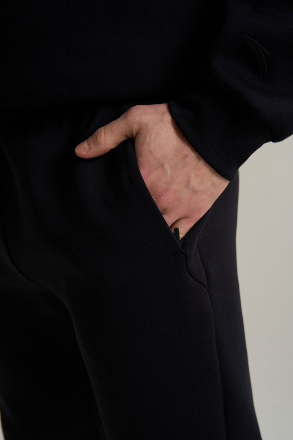 Брюки трикотажные Черный ANTA TRN Knit Track Pants фото 9