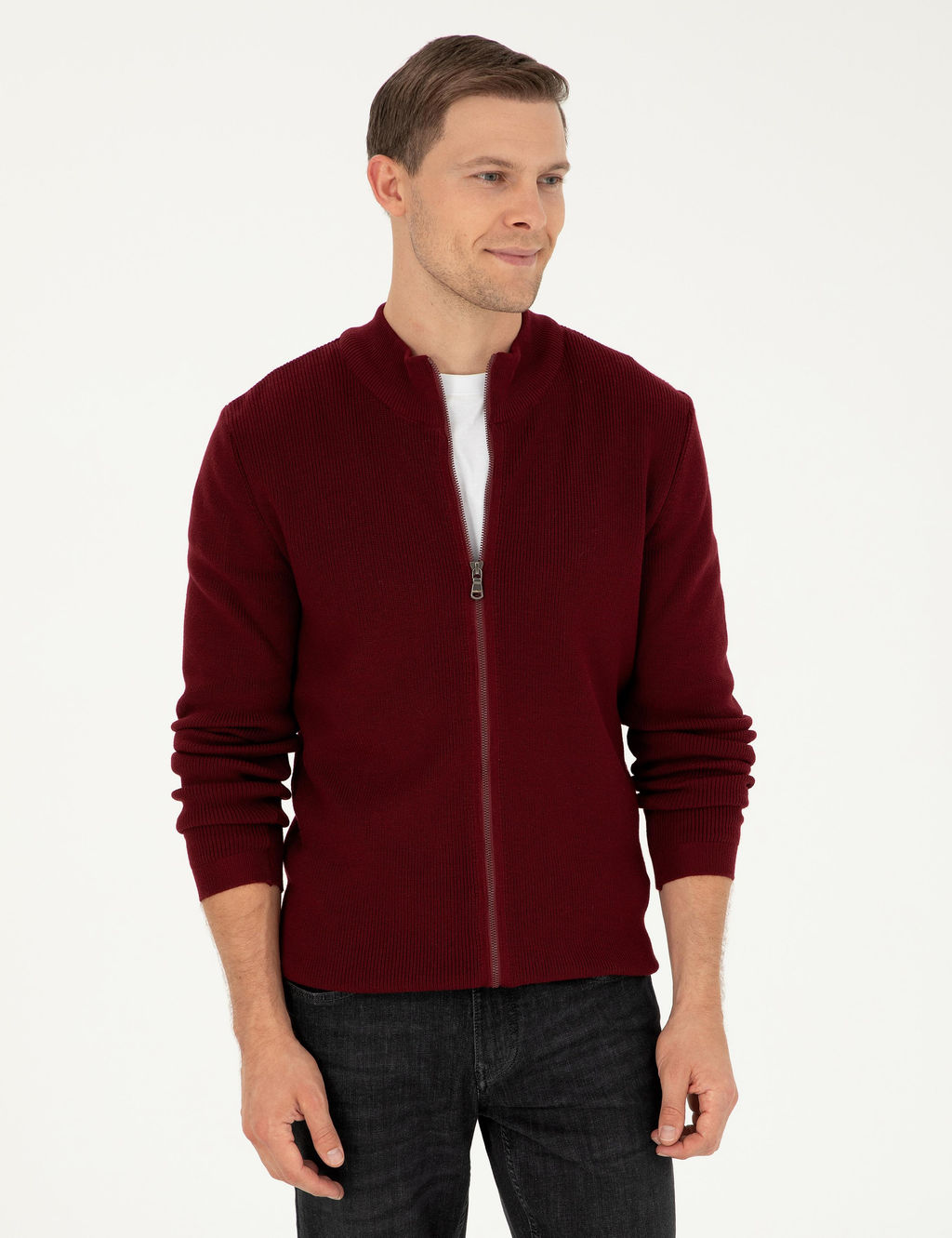 Бордово-красный приталенный трикотажный кардиган