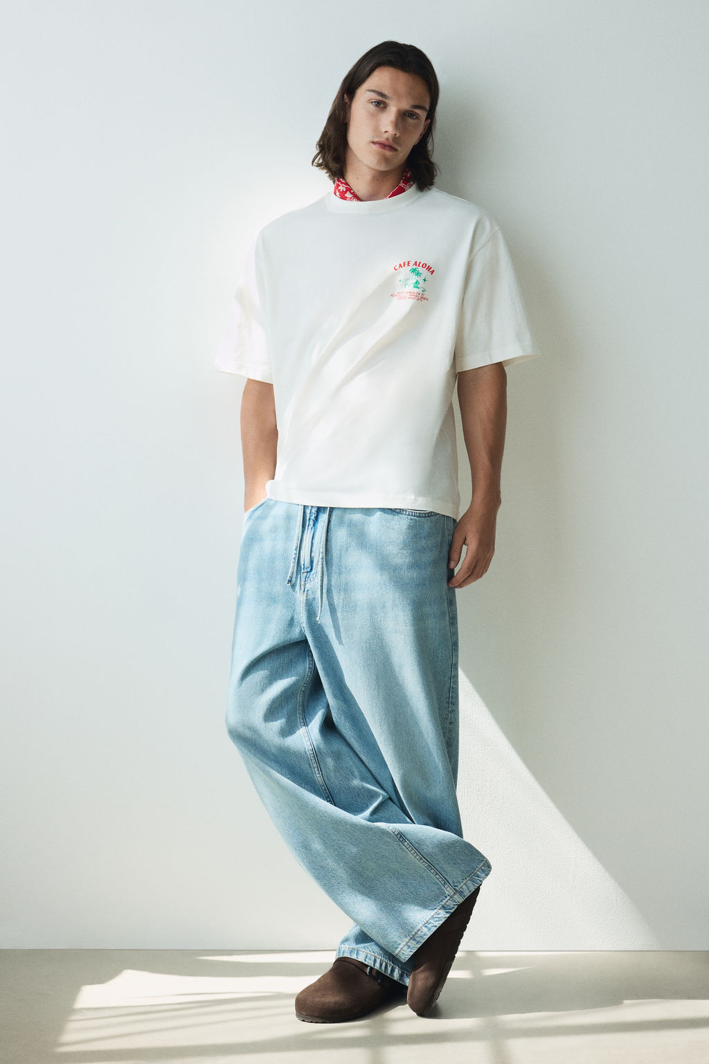 Camiseta con motivo estampado Loose Fit - H&m фото 12