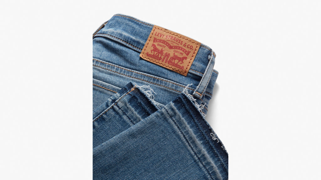 Джинсы женские