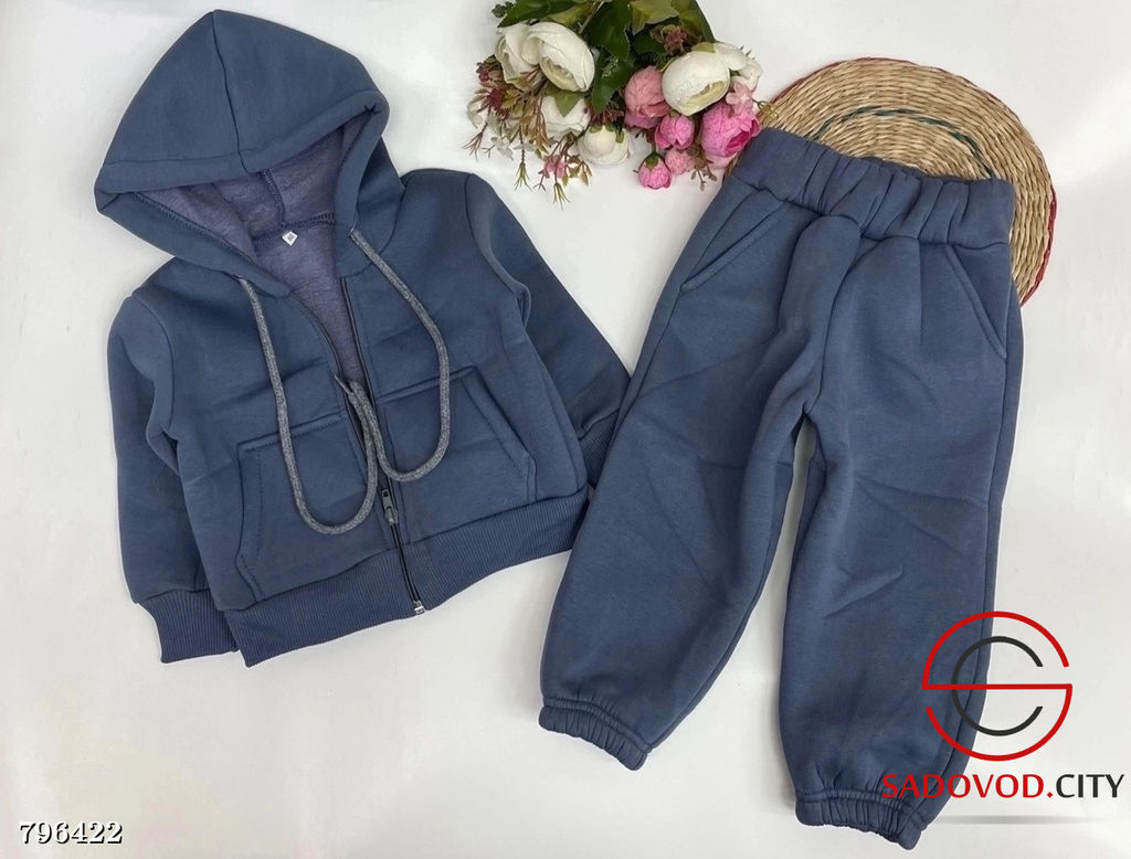 Тёплый костюм на флисе для малышей