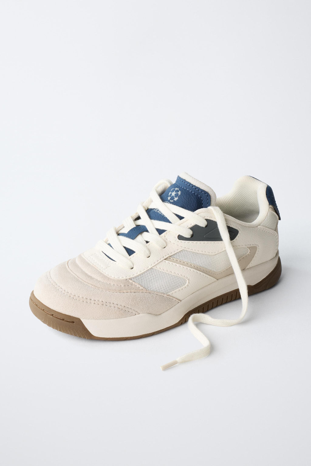 UEFA CHAMPIONS LEAGUE ® PLIMSOLLS