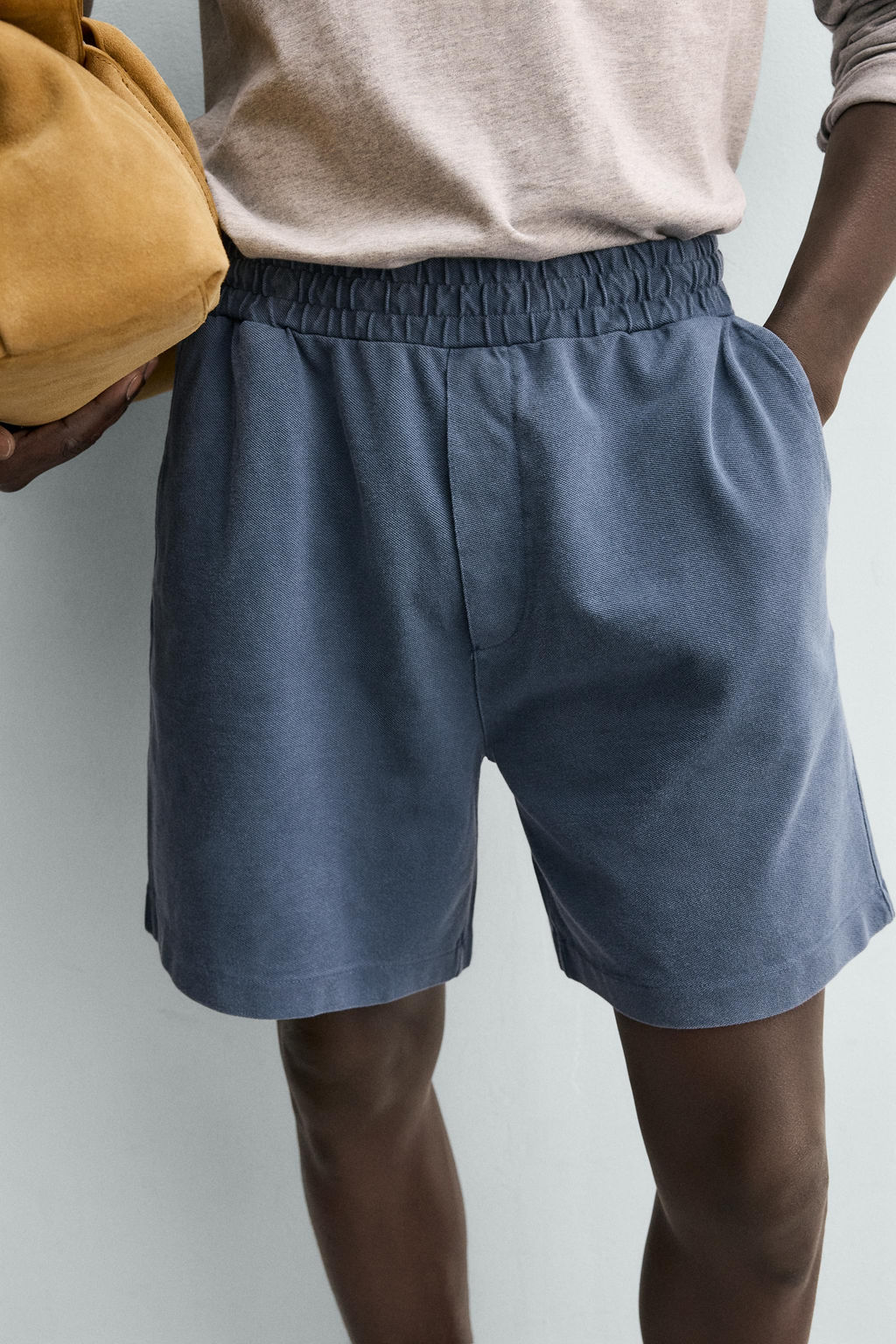 BERMUDA PIQU? REGULAR FIT LAVADO / Azul