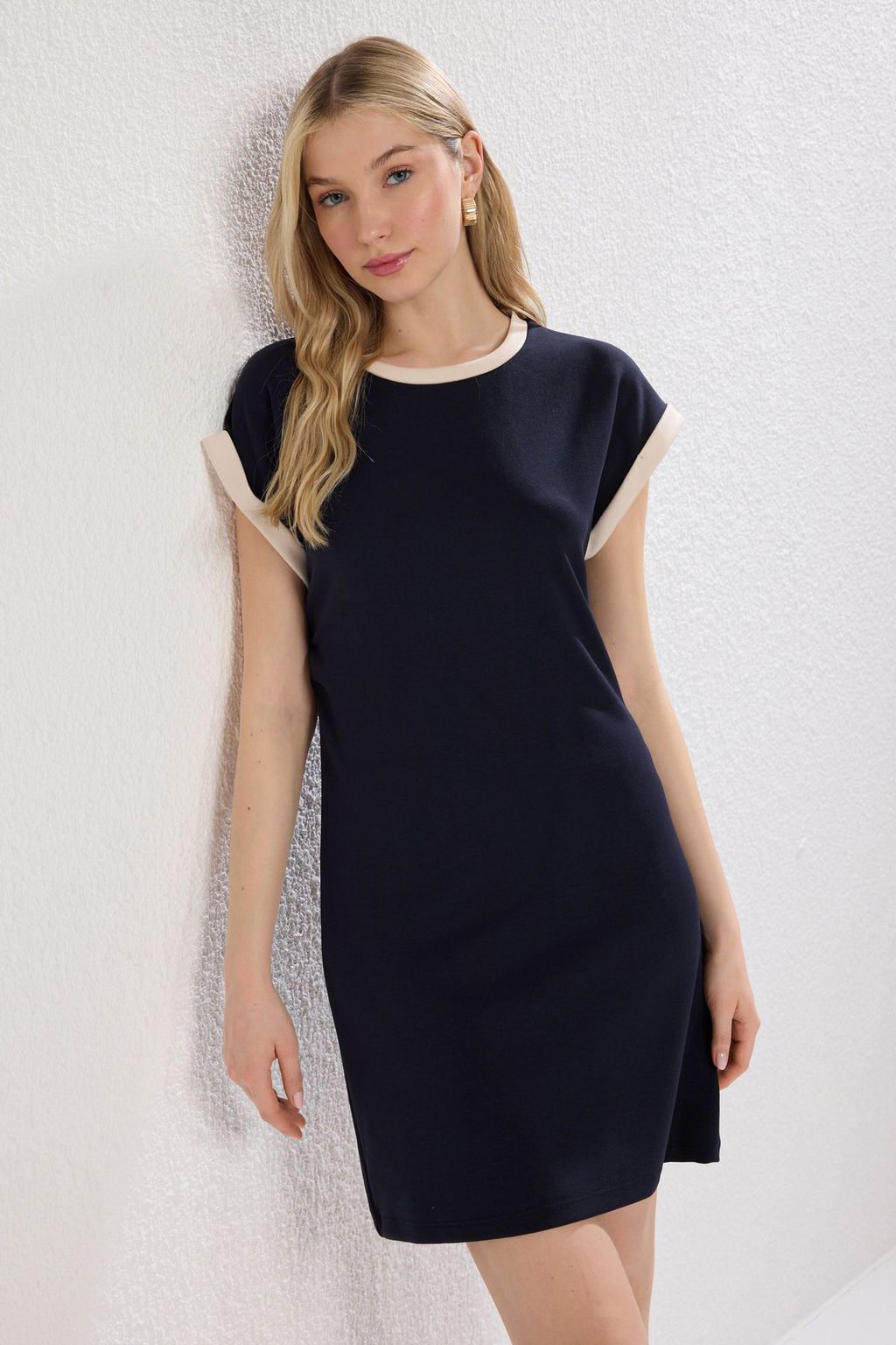 Lacivert Renk Bloklu Shift/Duz Kesim Mini Orme Elbise TWOSS25EL00589 - Trendyolmilla фото 3