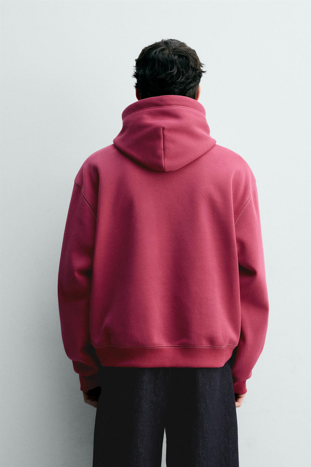 TOPSTITCHED HOODIE