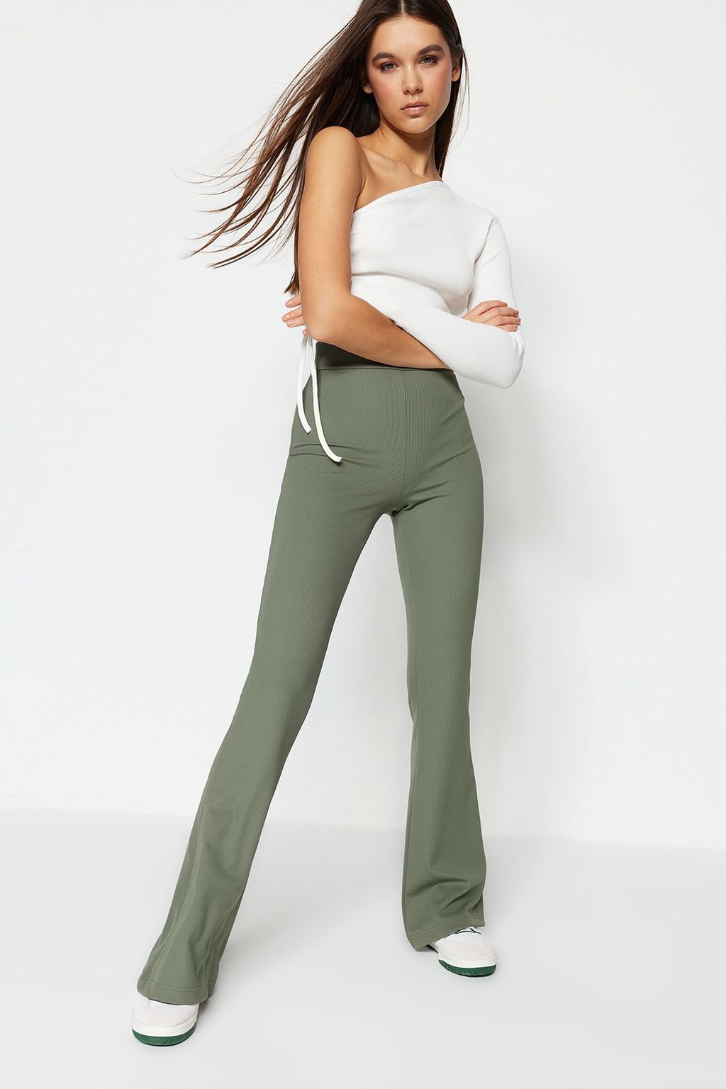 TRENDYOLMILLA Siyah Fitilli Flare/Ispanyol Paca Yuksek Bel Esnek Orme Tayt Pantolon TWOSS23PL00135  фото 2