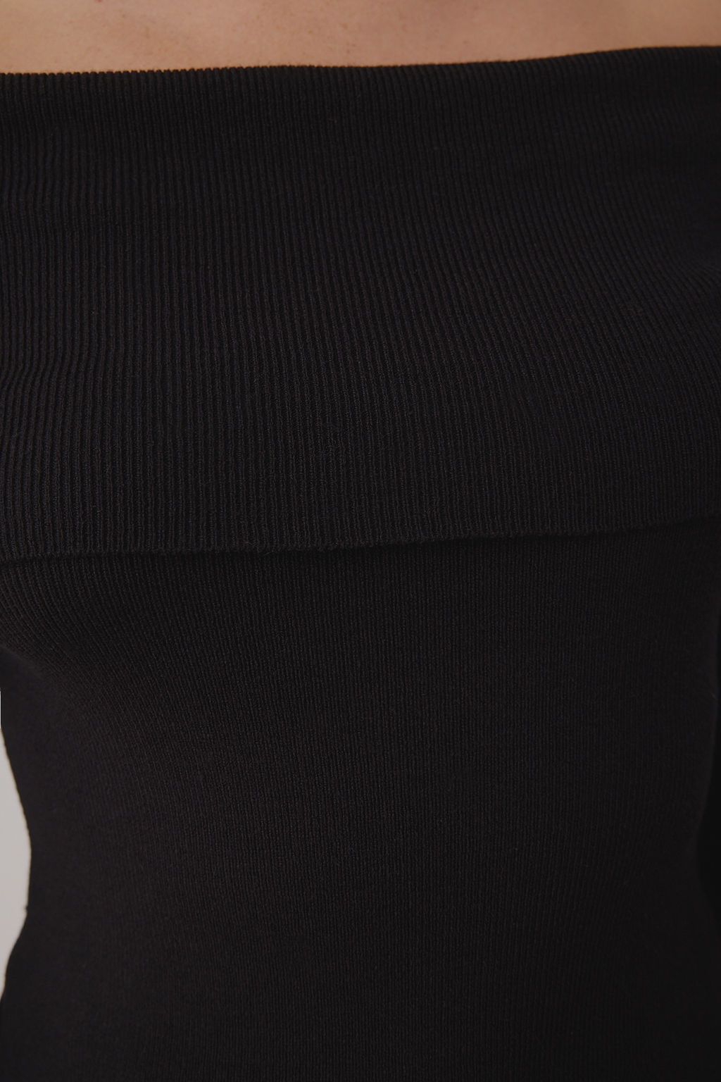 Siyah Premium Iplik/Ozel Iplik Carmen Yaka Triko Kazak TWOAW26KZ00064