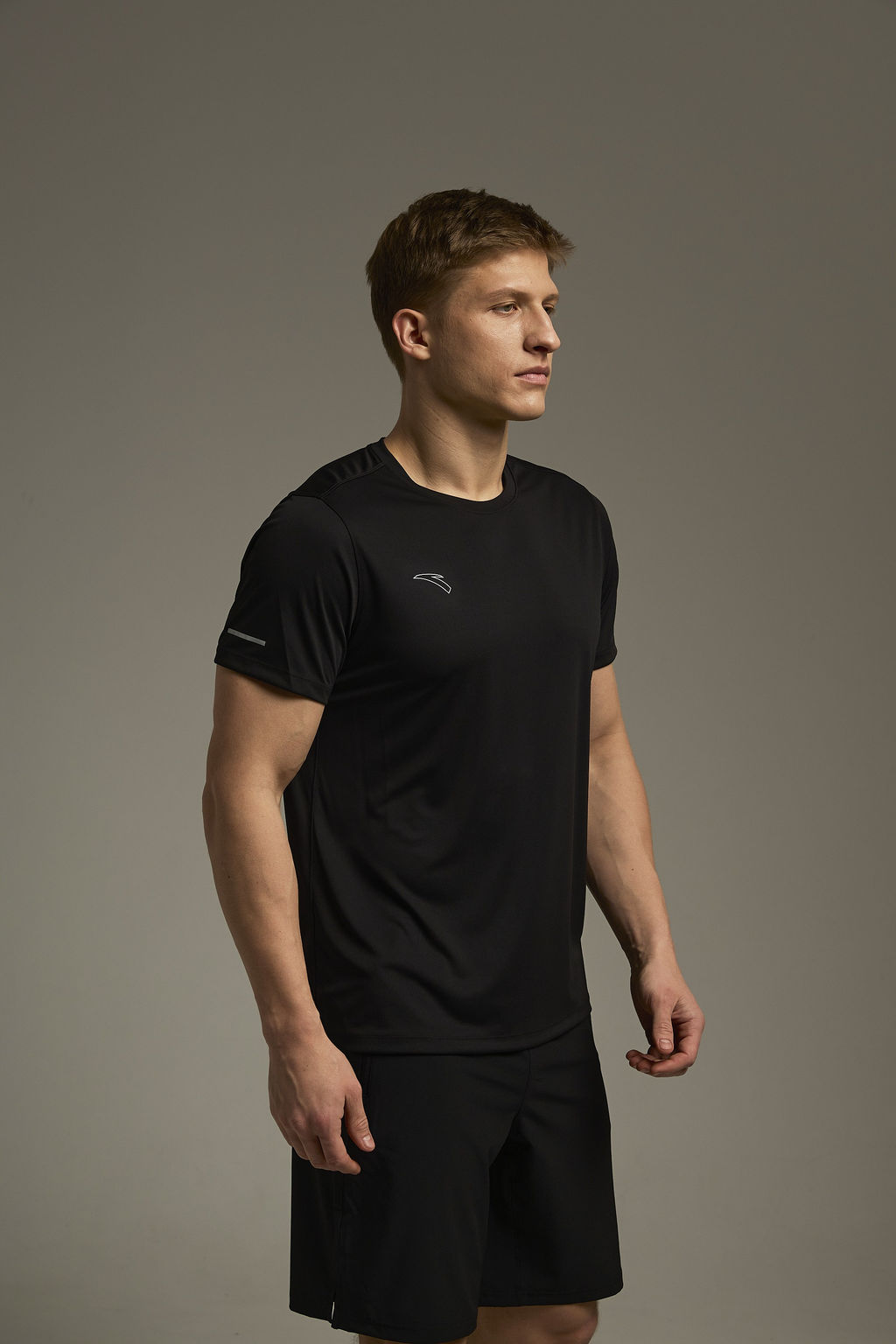 Футболка Черный - Anta фото 2