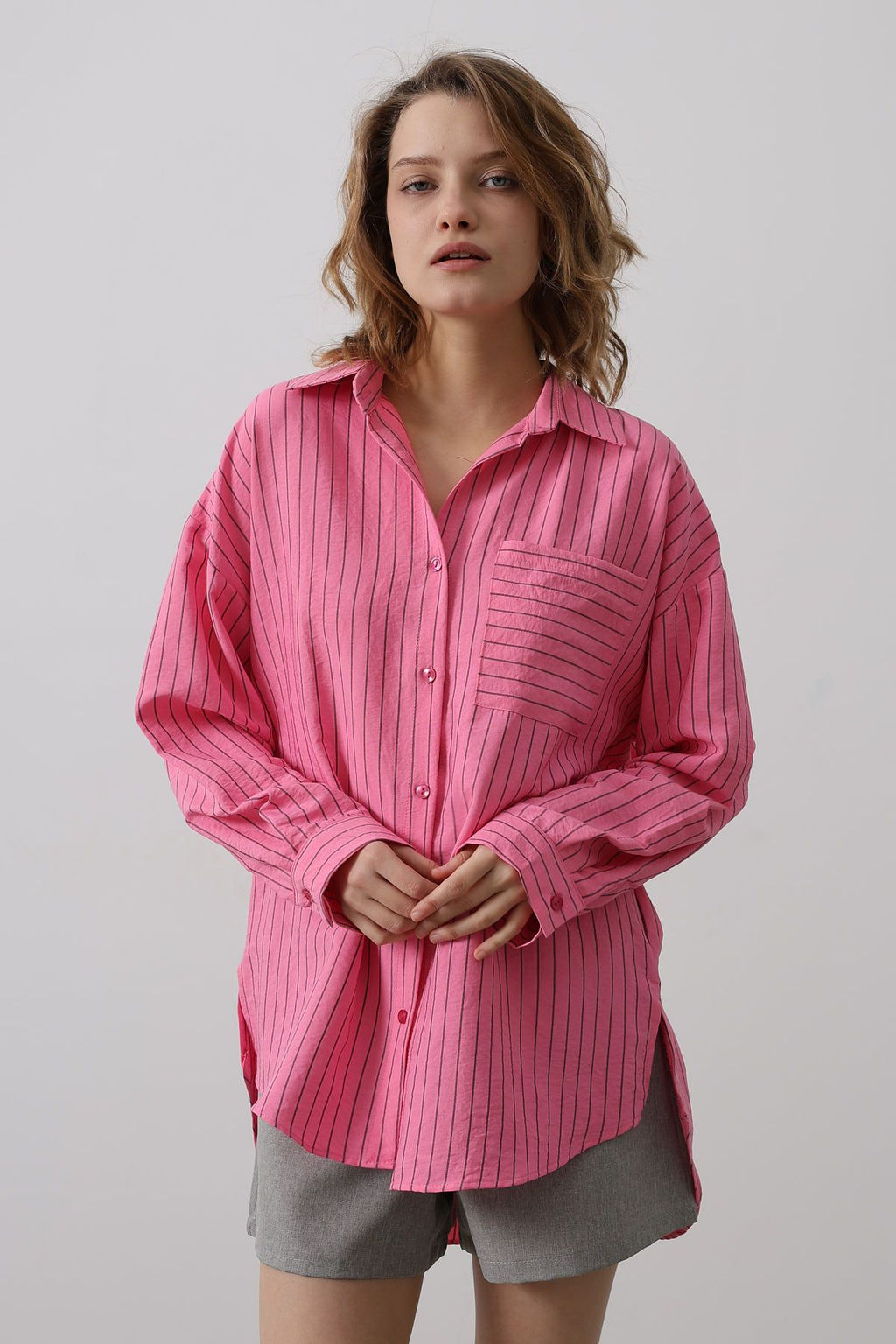 Pembe Cizgili Cep Detayl? Oversize Dokuma Gomlek TWOAW26GO00073 - Trendyolmilla фото 6