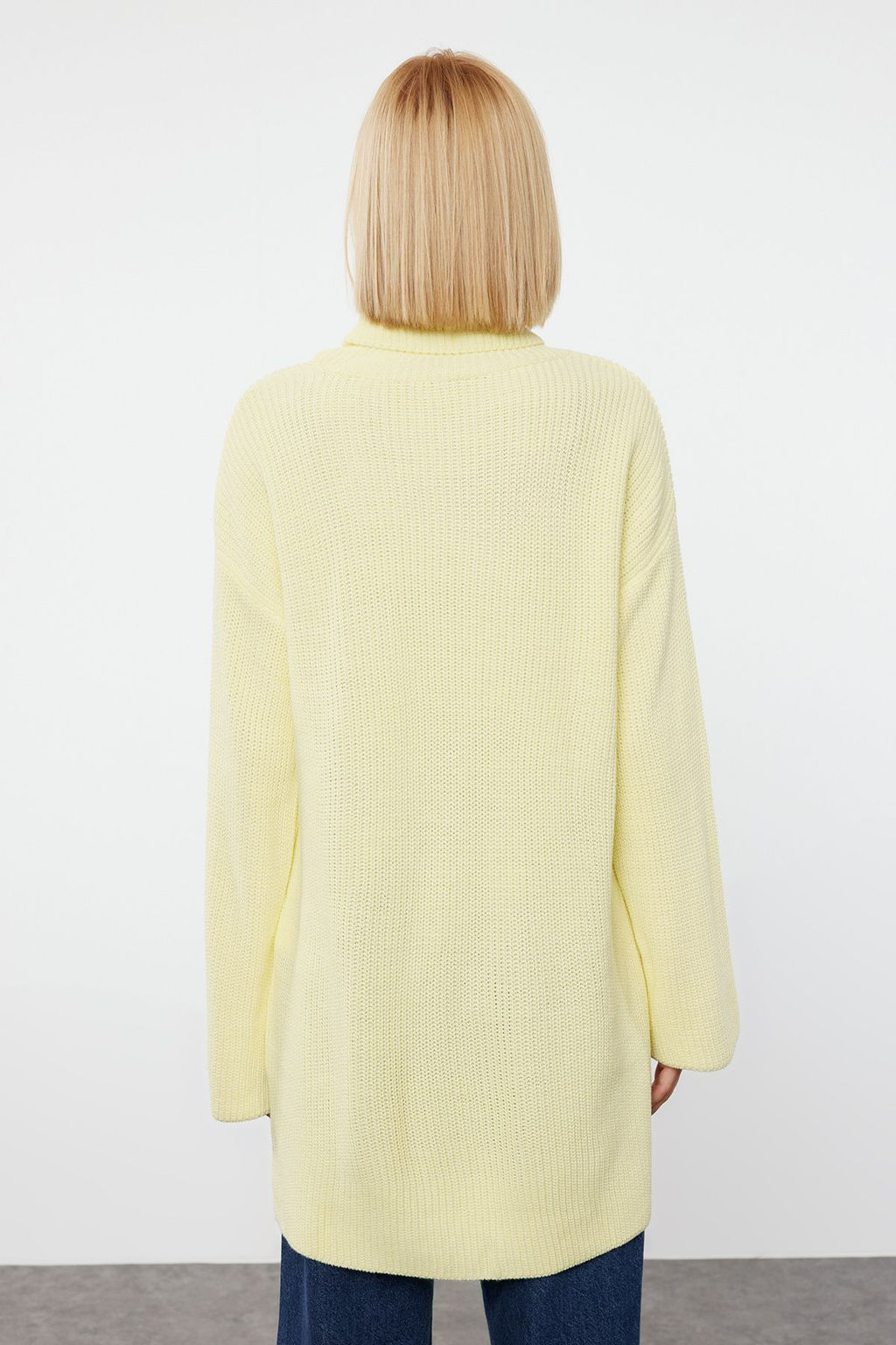 Ac?k Sar? Genis Kal?p Bal?kc? Yaka Triko Kazak TWOAW25KZ00131