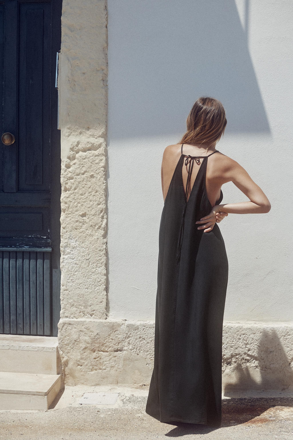 HALTERNECK DRESS WITH GATHERING - Zara фото 12