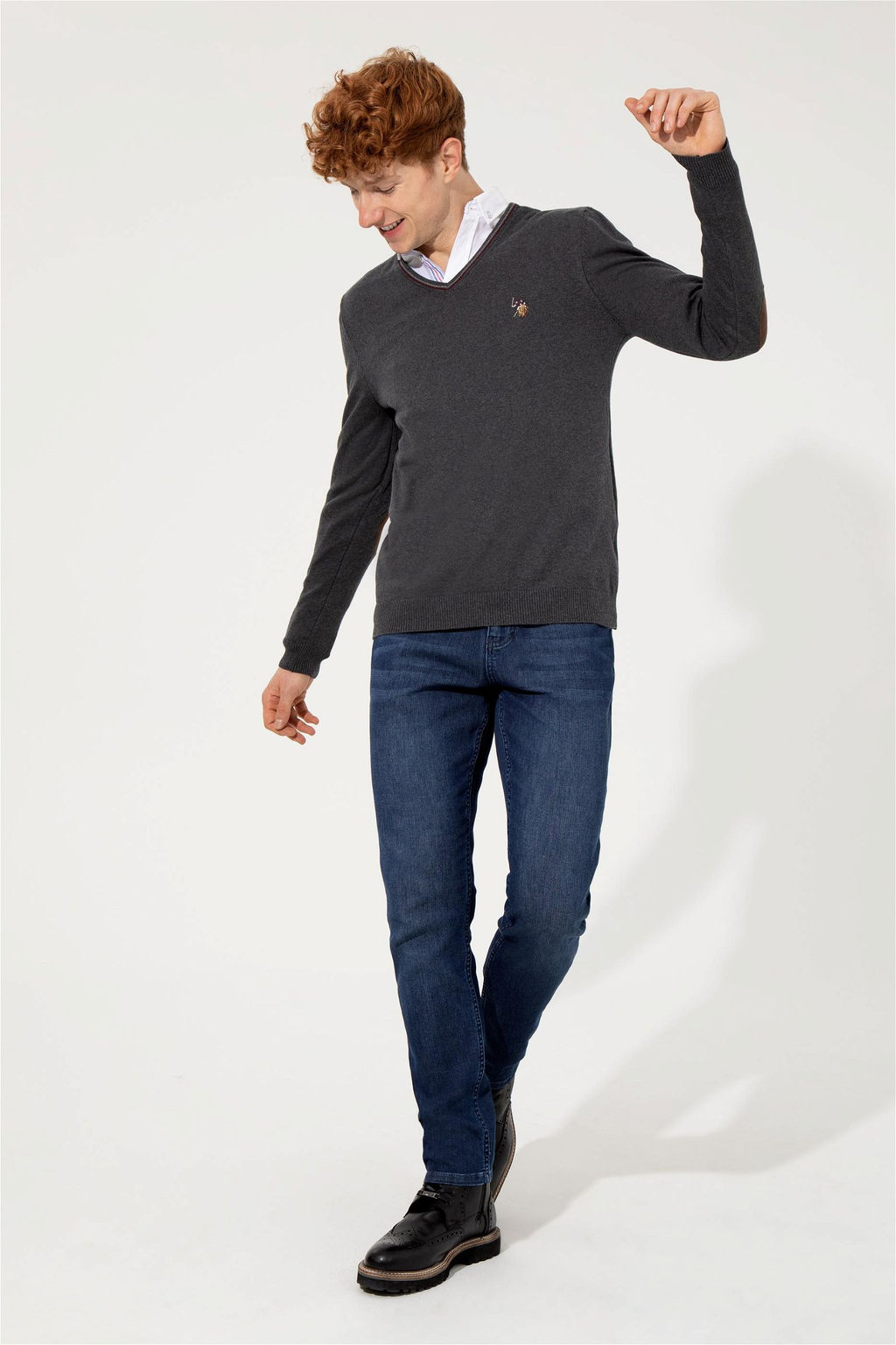 U. S. Polo Assn Мужской базовый трикотажный свитер антрацитового цвета с v-образным вырезом - U.s. polo assn фото 10