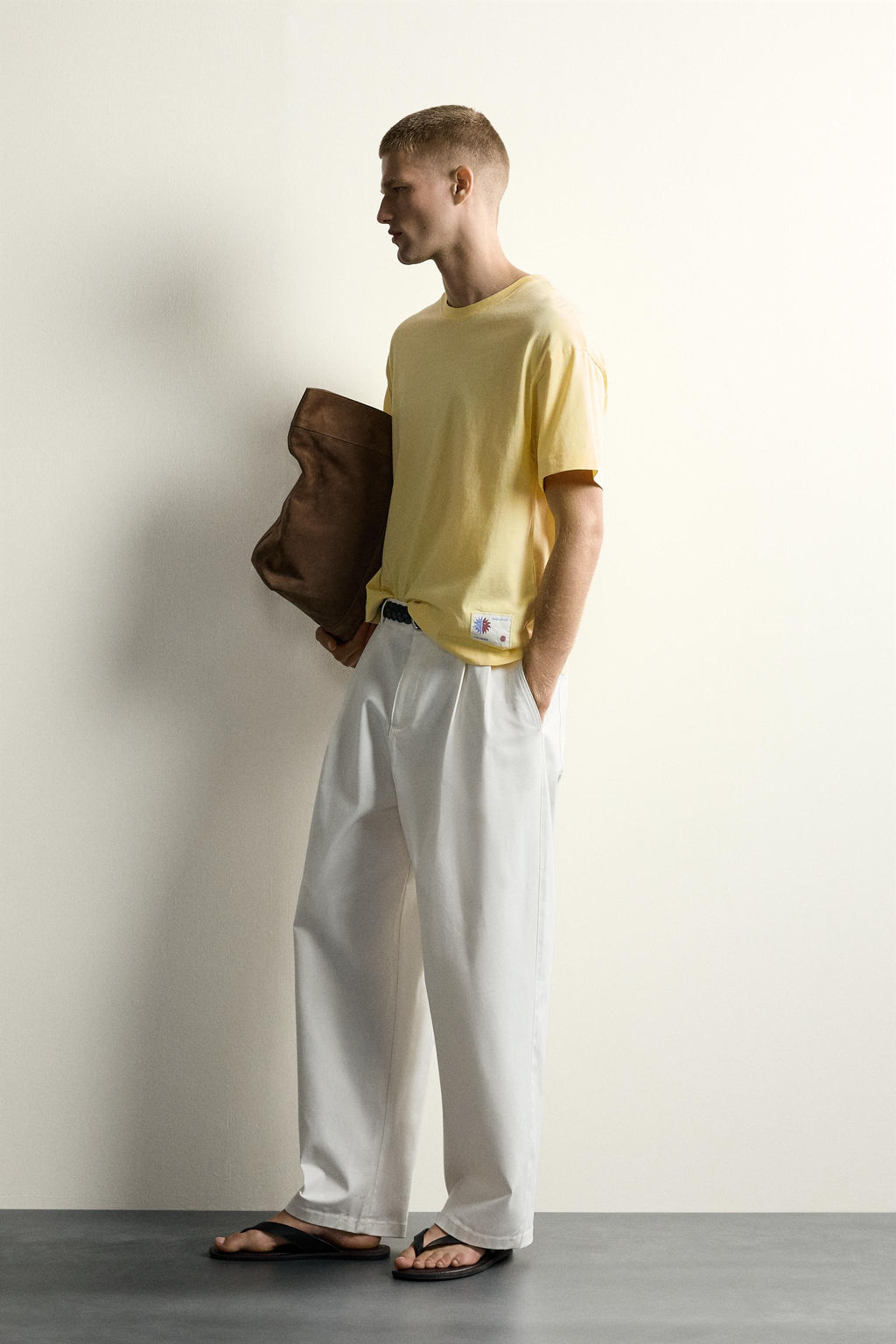 CAMISETA RELAXED FIT GR?FICO SOL / Mantequilla - Zara фото 4