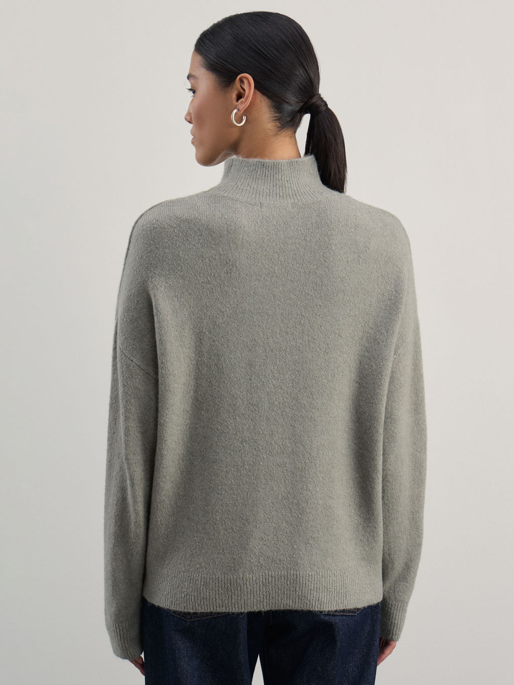 Базовый джемпер с воротником стойкой / Zarina  фото 5