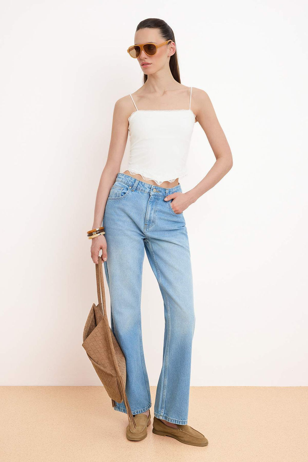 Ekru Fitted/Vucuda Oturan Ask?l? Straplez Dantel Detayl? Pamuklu Esnek Orme Atlet TWOSS26AL00049 - Trendyolmilla фото 2