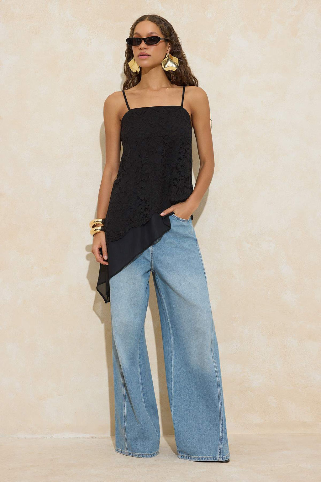 Siyah Asimetrik Kesim Dantel Party Bluz TPRSS26BZ00056