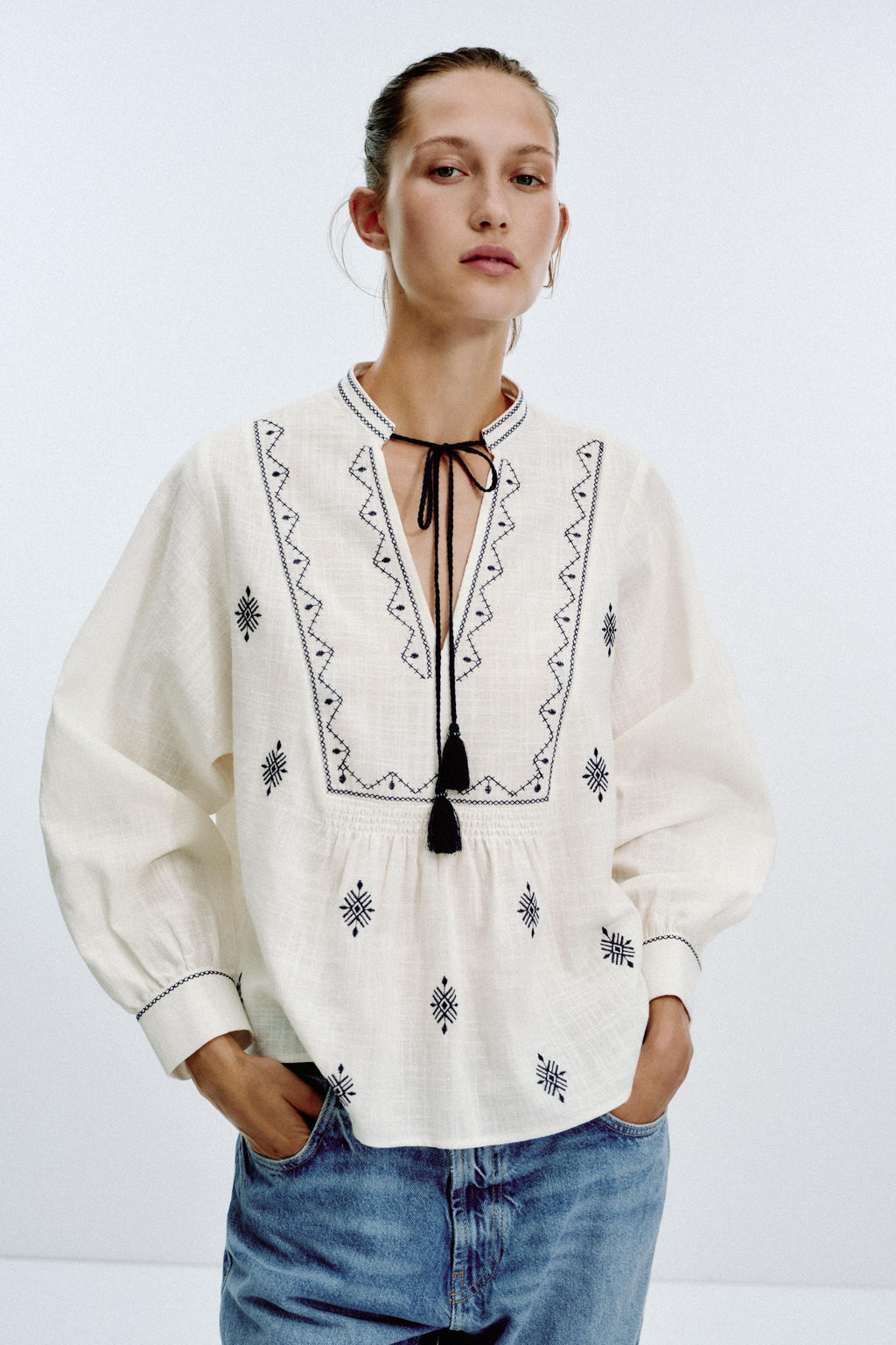RUSTIC EMBROIDERED BLOUSE - Zara фото 11