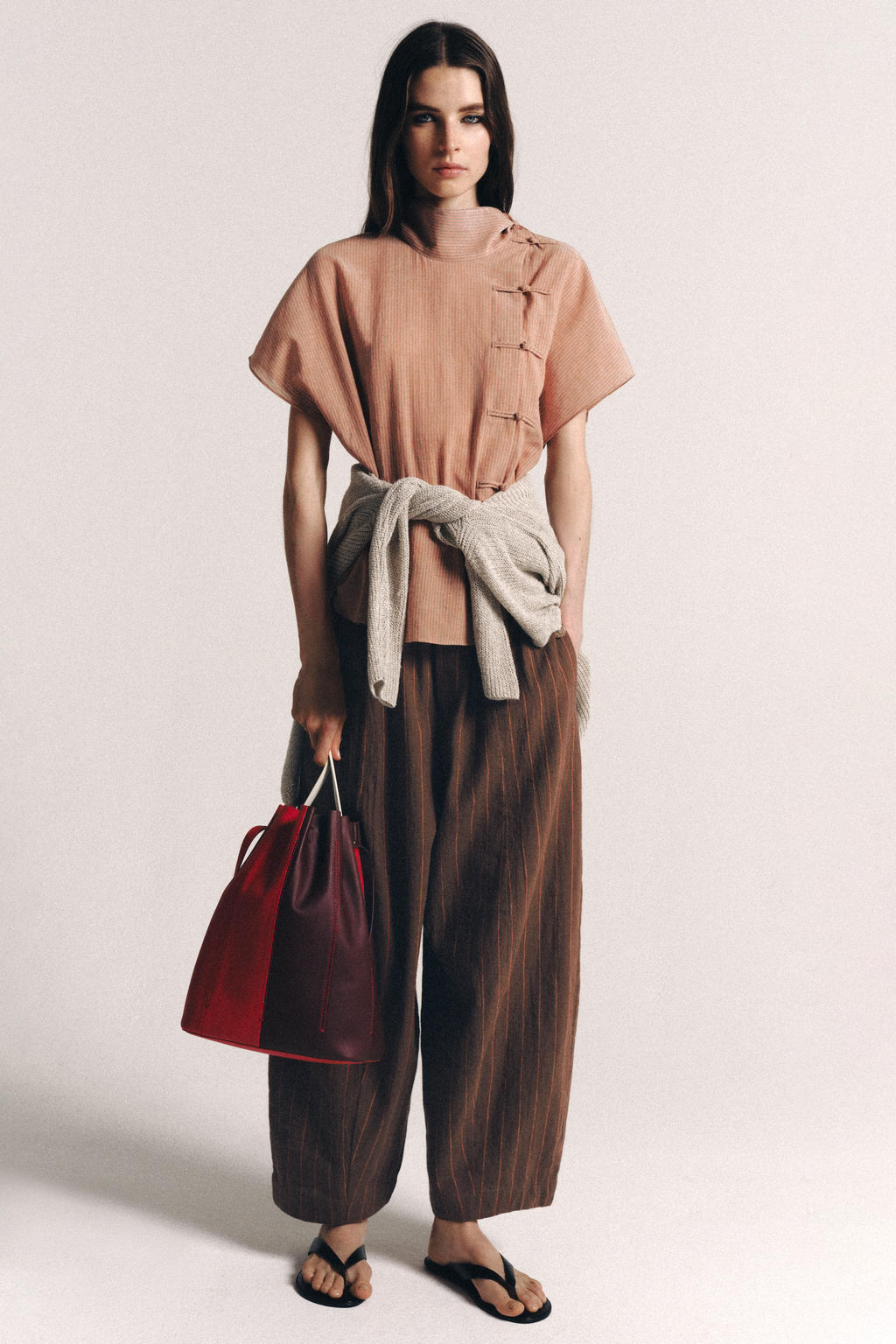 PANTAL?N CON LINO RAYAS ZW COLLECTION / Marr?n - Zara фото 2