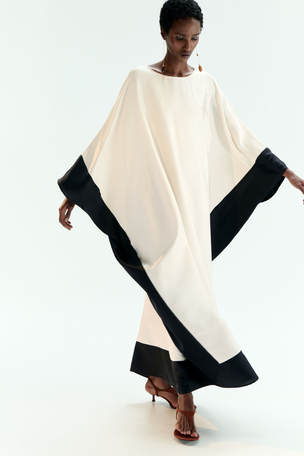 Vestido caft?n de sat?n - H&m фото 2