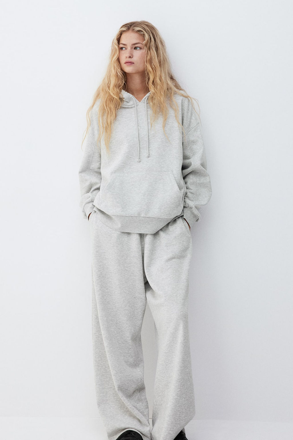 Sudadera oversize con capucha - H&m фото 3