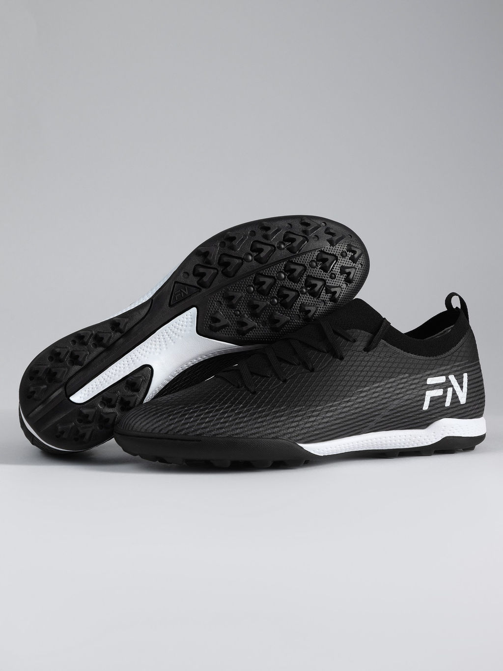 Детские шиповки FN Balance Kid (TF) Black