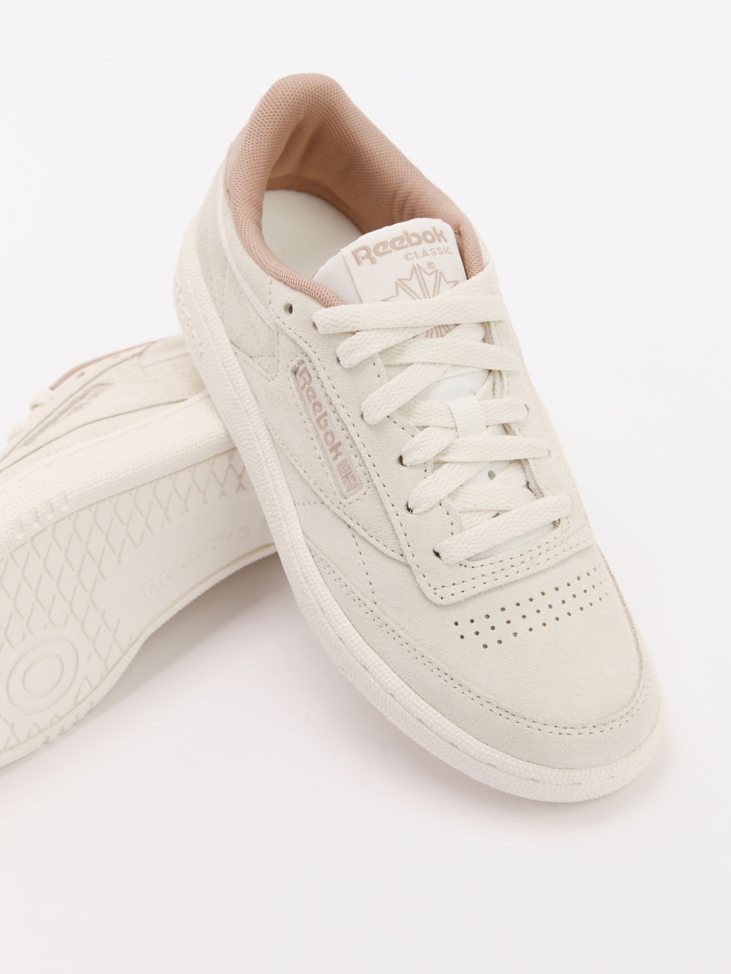 Женские кеды REEBOK CLUB C 85 Артикул 4271242, молочно-белый