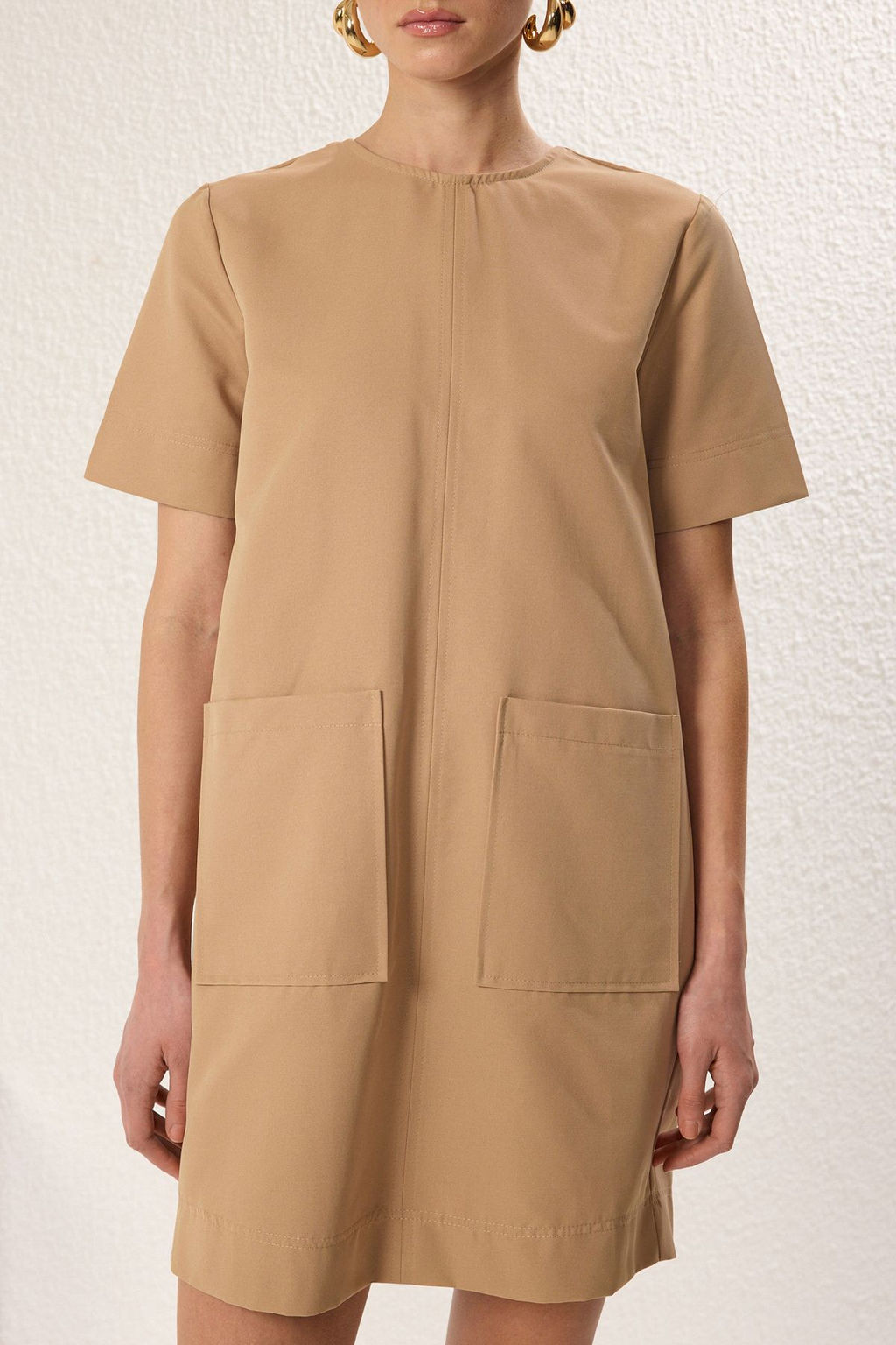 TRENDYOLMILLA Camel Genis Kesim Cep Detayl? Mini Gabardin Dokuma Elbise TWOSS25EL00138