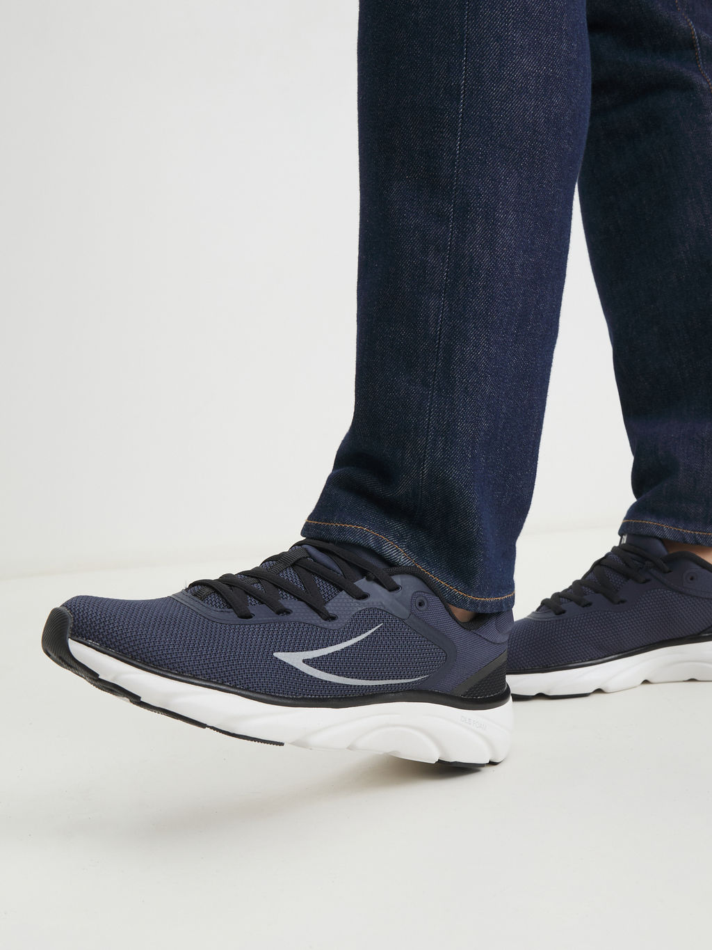 Мужские кроссовки FILA MEGALITE 6.0 M Артикул 4126735, темно-синий