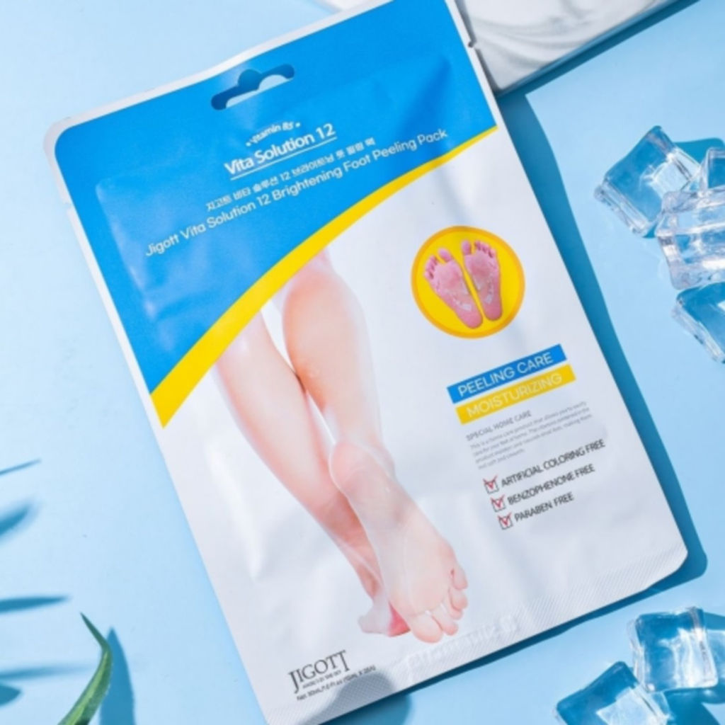 Jigott Отшелушивающие пилинг-носочки с осветляющим эффектом / Vita Solution 12 Brightening Foot Peeling Pack, 30 мл