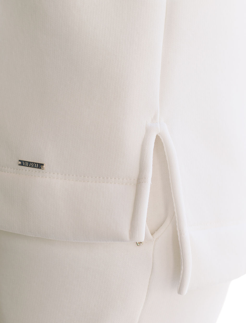 Джемпер из премиального футера трехнитки с начесом