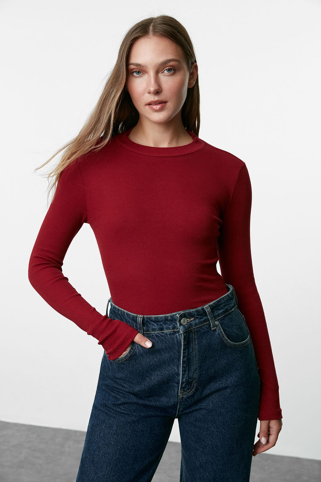 Trendyolmilla Siyah-Beyaz 2li Paket Slim C?tc?tl? Dik Yaka Fitilli Esnek Orme Body TWOAW23BD00030 фото 4