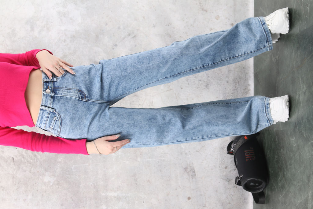 Джинсы женские трубы D371 Уценка (108277)