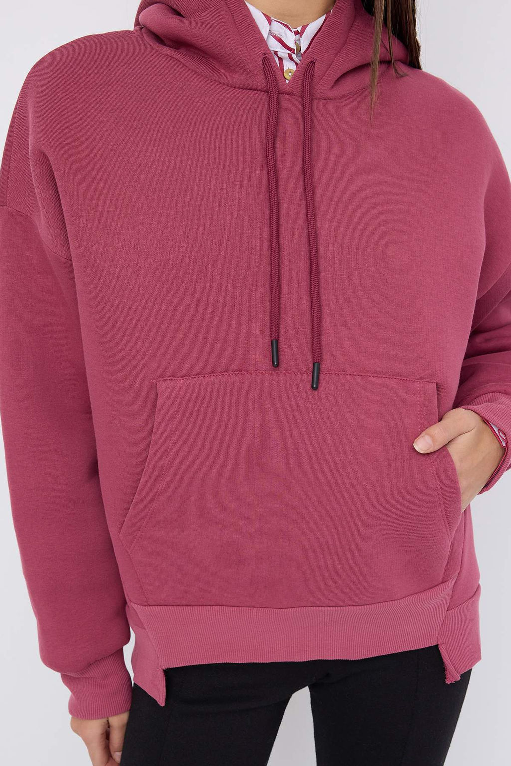 Teen Antrasit Kal?n Ici Polarl? Kapusonlu Cepli Asimetrik Orme Sweatshirt TWOAW26SW00113 - Trendyolmilla фото 5