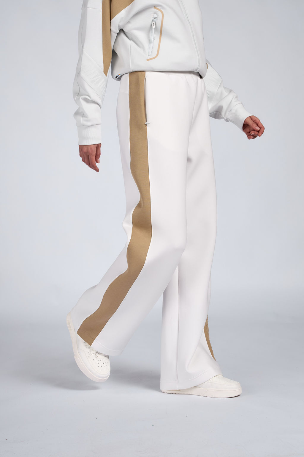 Брюки трикотажные Бежевый