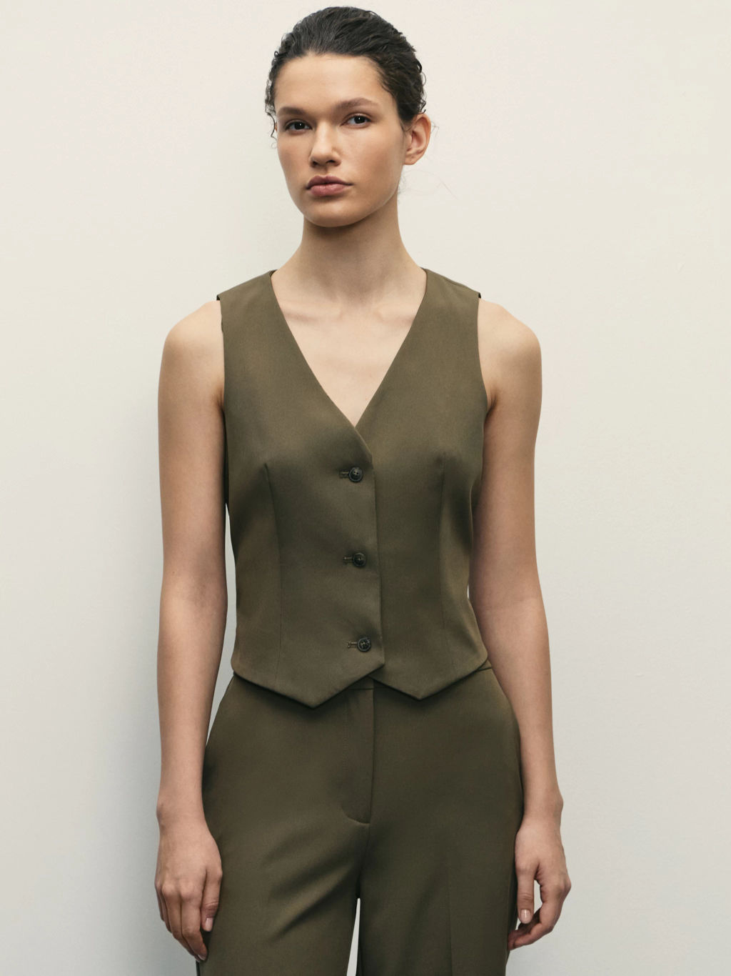 Костюмный жилет на пуговицах / Zarina  фото 3