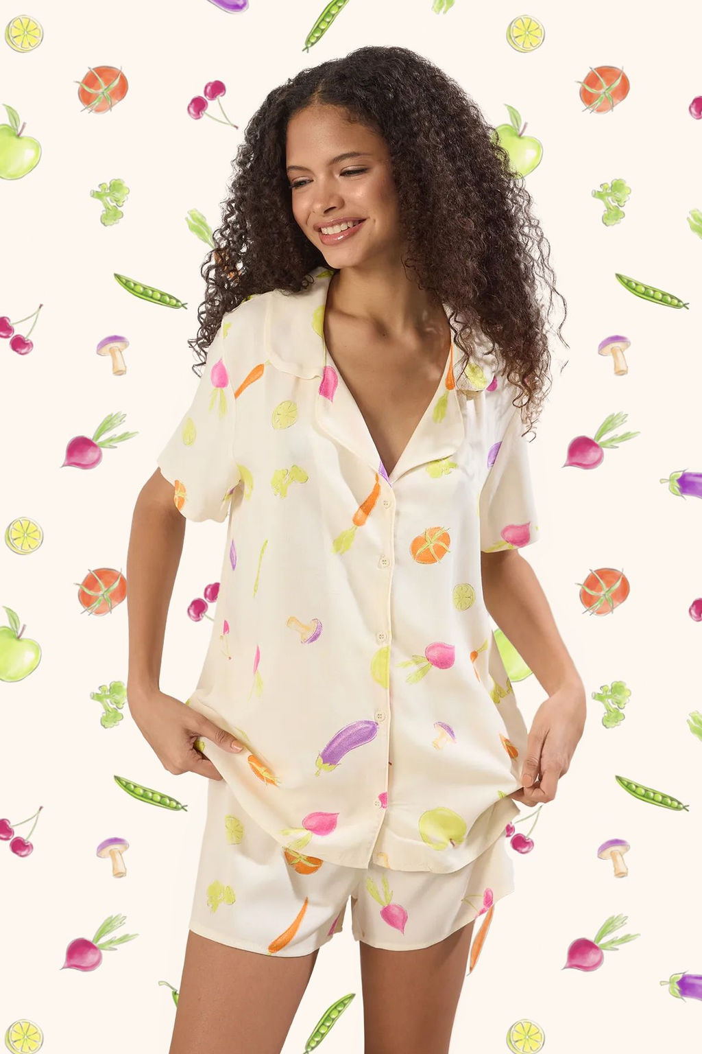Trendyolmilla Ekru Sebze Desenli Viskon Sortlu Dokuma Pijama Tak?m? THMSS25PT00271