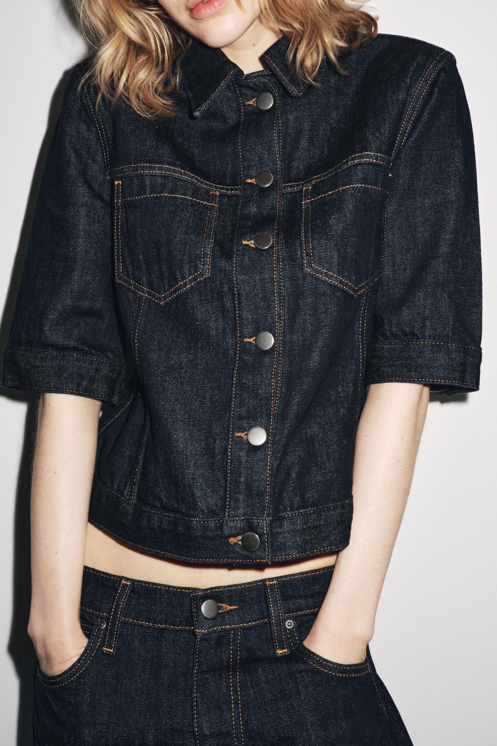 DENIM JACKET WITH POCKETS ZW COLLECTION - Zara фото 4