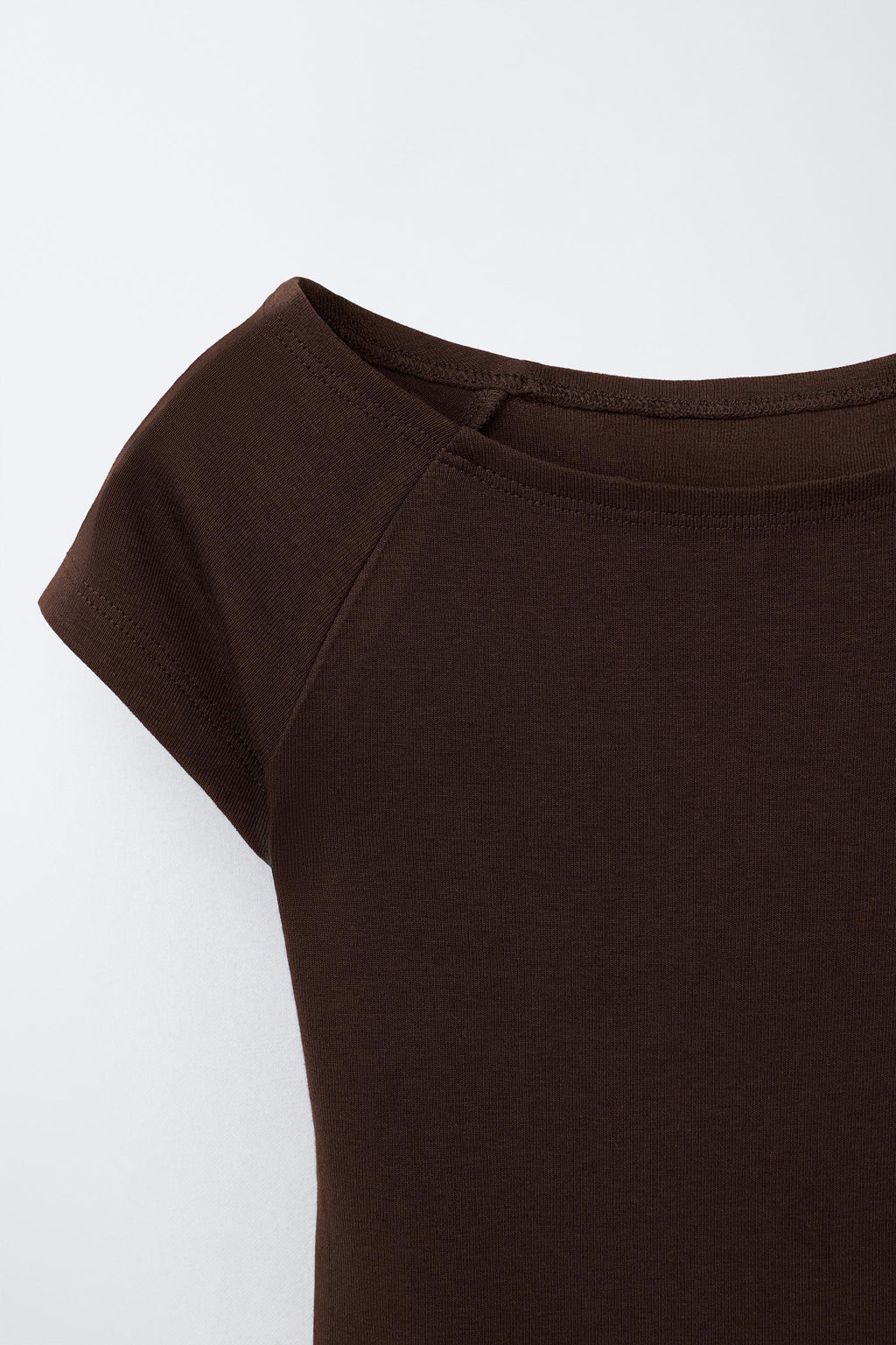 CAMISETA LISA CON MODAL / Marr?n - Zara фото 4