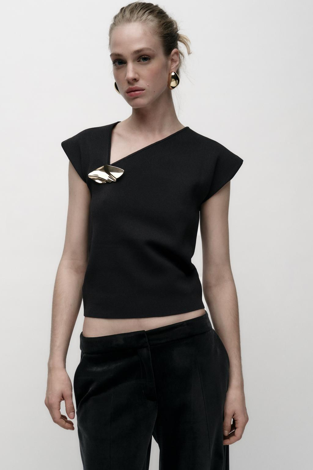 KNIT TOP WITH GOLDEN APPLIQUE - Zara фото 8