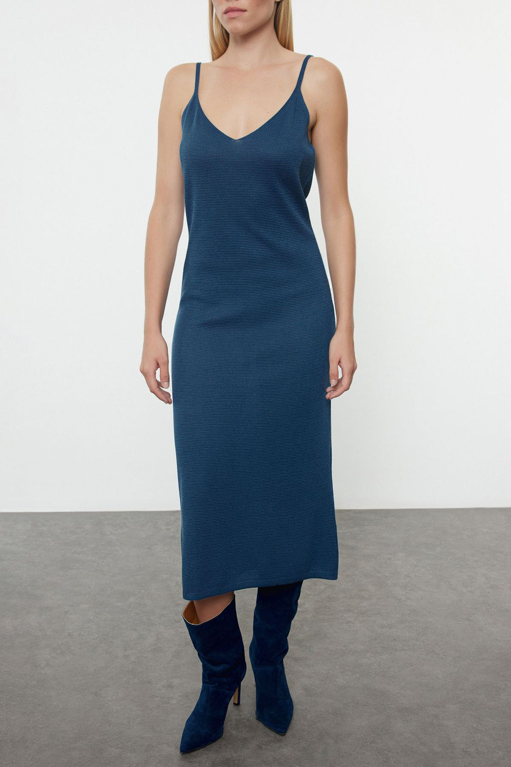 TRENDYOLMILLA Indigo Midi Triko Premium Iplik/Ozel Iplik H?rka-Elbise Tak?m TWOAW25EL00075  фото 3