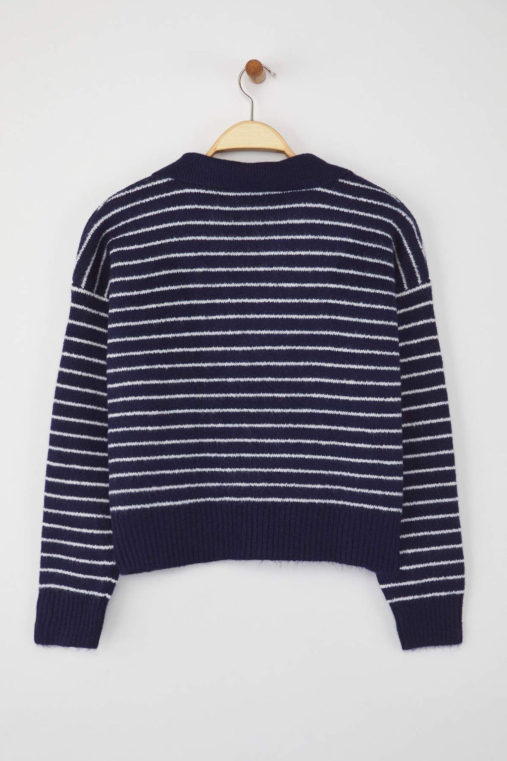 Wardrobe Essentials Lacivert*001 Yumusak Dokulu Cizgili Genis Kal?p Basic Triko Kazak TWOAW26KZ00087 - Trendyolmilla фото 6