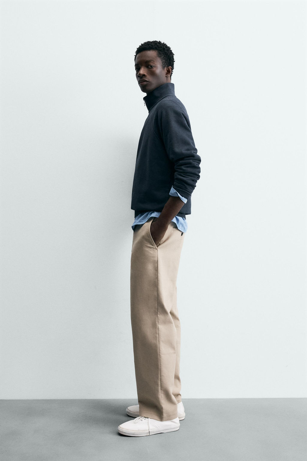 SUDADERA LAVADA CUELLO CREMALLERA / Gris antracita - Zara фото 4