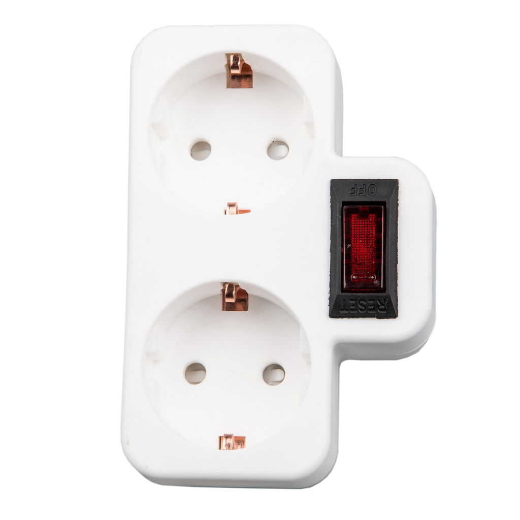S-GES2-16PB WHITE Разветвитель сетевой с выключателем, с/з. 2 гнезда. 16А, 3500Вт. Белый. ТМ Uniel